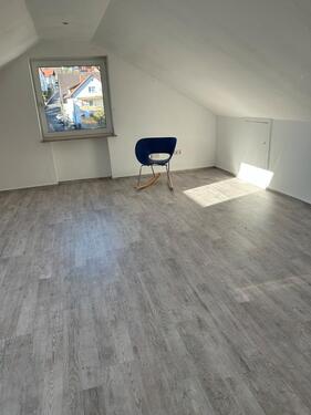Foto - Single 2 Zi-DG-Wohnung mit EBK - 420,00&nbsp;EUR Kaltmiete, ca.&nbsp; 50,00&nbsp;m&sup2;