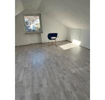 Single 2 Zi-DG-Wohnung mit EBK - 420,00&nbsp;EUR Kaltmiete, ca.&nbsp; 50,00&nbsp;m&sup2; in Bad Bocklet (PLZ: 97708)