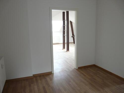 Foto - 4 Zimmer Dachgeschoßwohnung zur Miete in Neukirchen/Pleiße