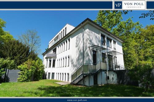 Foto - Elegantes Wohnen auf zwei Ebenen mit herrlichem Garten