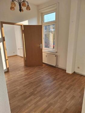 Foto - kleine Zweizimmerwohnung mit offener Einbauküche