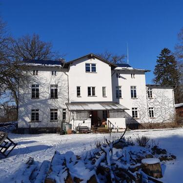 Foto - Wohnung in Hofgemeinschaft - 400,00&nbsp;EUR Kaltmiete, ca.&nbsp; 100,00&nbsp;m&sup2;