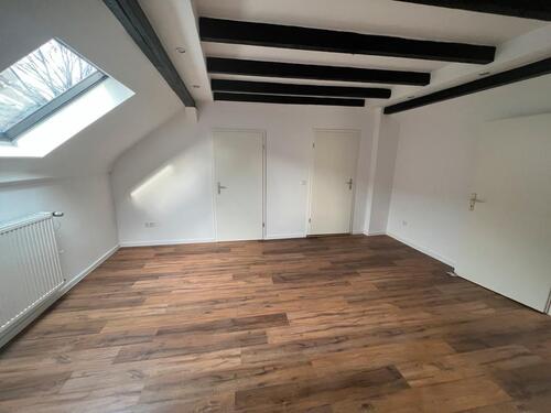 Foto - 40 Zimmer Einfamilienhaus zum Kaufen in Duisburg