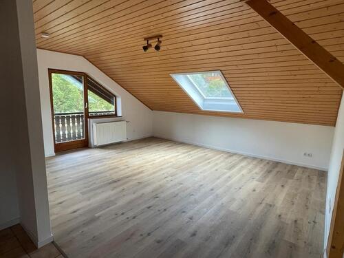 Foto - Dachgeschosswohnung mit Balkon und Einbauküche in Altenglan