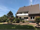 Foto - ZUR MIETE (ab 1. Okt. 2026): Einfamilienhaus mit Garage , direkt an die Natur.