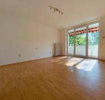 Provisionsfrei: Helle 3-Zimmer-Wohnung, Loggia; Bogenhausen - München