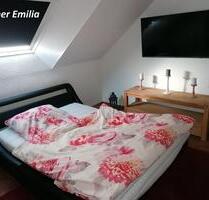 Möbliertes Zimmer in komfortabler Gemeinschaft-Wohnung mit Balkon - Malberg