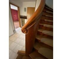 Doppelhaushälfte mit Garten in Leonberg (zentrale Lage)