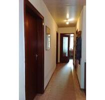 4 Zimmer umgeben von Neckar, Solebad und Mineralquellen. - Stuttgart Bad Cannstatt