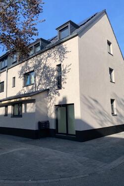 Foto - Kernsanierte 2-Zimmer-Wohnungen in Mannheim-Neckarau zu vermieten