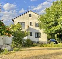 Sanierungsbedürftiges Zweifamilienhaus in bester Wohnlage - Babenhausen