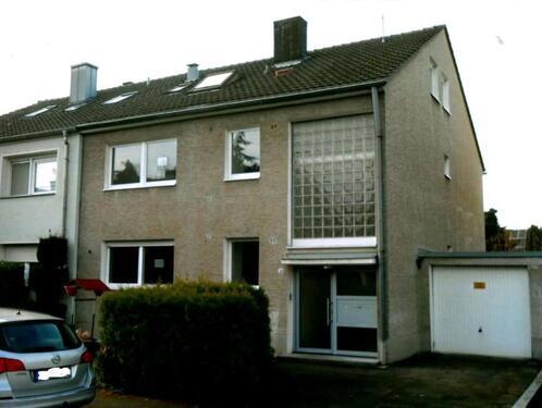Foto - Doppelhaushälte Porz-Zündorf. Nähe Schulzentrum