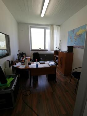 Foto - 64qm Lagerraum mit Büro im Erdgeschoss