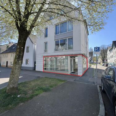 Foto - Laden- und Bürofläche im Zentrum!
