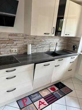 Foto - ⭐ Gepflegte 2-Zimmer Wohnung in Tann inkl. Einbauküche & Balkon