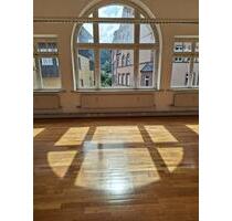 Großzügige 5 Zimmerwohnung in Stadtvilla - Schramberg