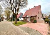 Foto - Einfamilienhaus mit alleinstehendem Bungalow
