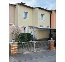 gepflegtes RM-Haus v. Privat in FFMNdr.-Erlenbach - Bad Vilbel