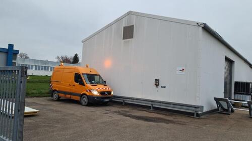 Foto - Stellplatz groß für Wohnmobil Boot ) LKW oder Auto