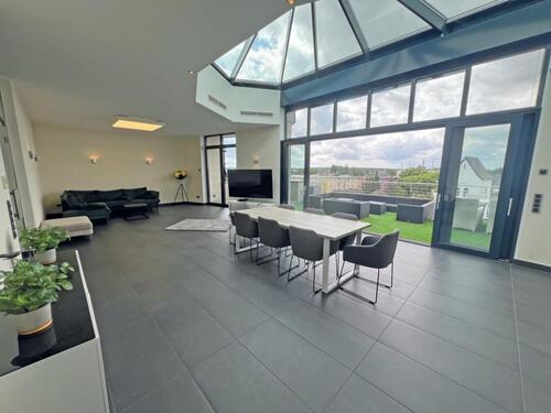 Foto - Penthouse mit großer Dachterrasse*luxuriöses Interieur +2 Garagen