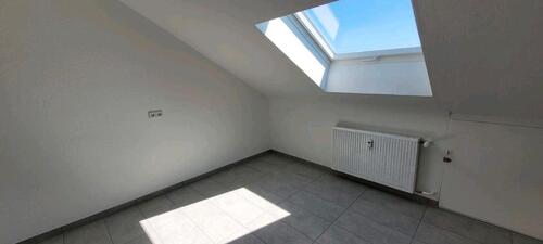 Foto - 3 Zimmer Dachgeschoßwohnung zur Miete in Östringen