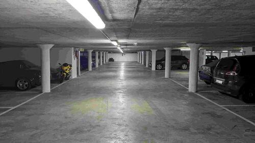 Foto - Stellplätze in Tiefgarage für PKW Zweiräder
