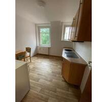 Helle 2-Zimmer-Wohnung, möbliert und neu renoviert - Plauen Bahnhofsvorstadt