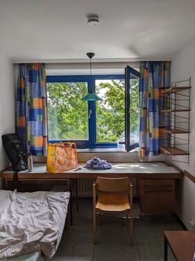 Foto - Perfektes Pendler- & Studierendenzimmer (11m²) vollmöbliert