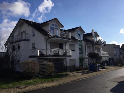 Foto - Heinsheim 3,5 Zi. DG Whg Küche Bad Dusche Kamin TG-Stellplatz 85m