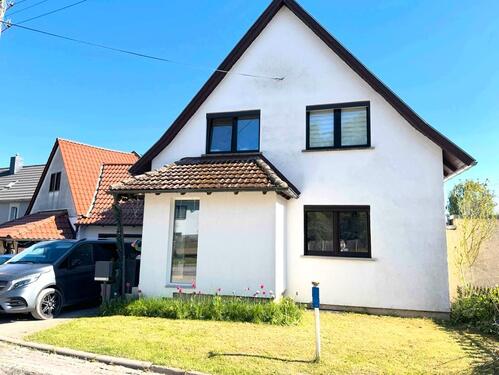 Foto - Haus Einfamilienhaus Lützeroda mit Einliegerwohnung