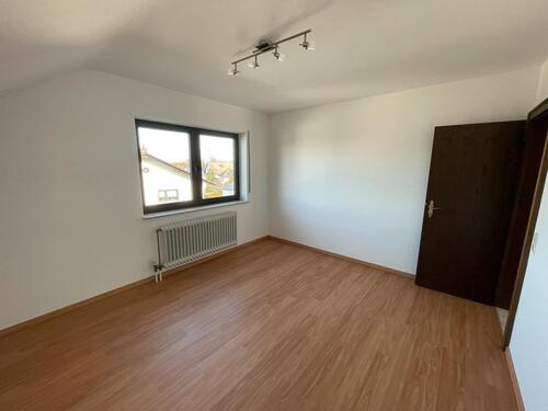 Foto - 4 Zimmer Dachgeschoßwohnung zur Miete in Malsch