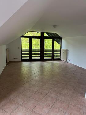 Foto - Großzügige 2-Zimmer-Dachgeschosswohnung in Braunfels Kernstadt
