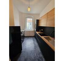 2 Zimmer Altbauwohnung- Erstbezug nach Komplett- Sanierung - Berlin Pankow