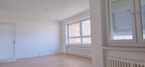 Foto - Große 3 Zimmer im 1. Obergeschoß