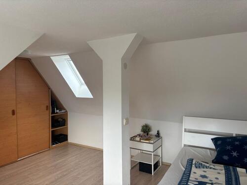 Foto - Mädelswg Dachgeschoss Zimmer in Humboldt- Gremberg