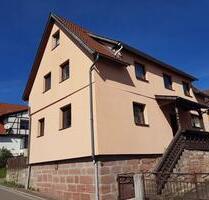 Einfamilienhaus in ruhiger Lage mit viel Potential und Grundstück - Meiningen