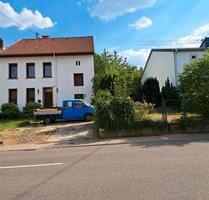 Einfamilienhaus mit großem Grundstück + Bauplatz in Hemmersdorf - Rehlingen-Siersburg