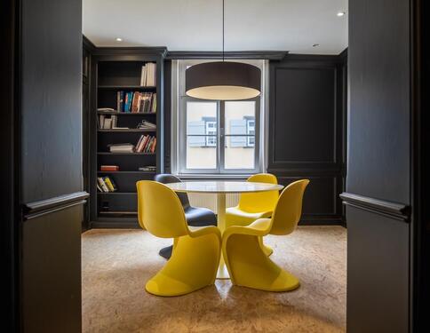 Foto - Eigener Schreibtisch Büroteil Bürogemeinschaft mitten in BC