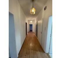 Schöne Wohnung in Hof - 700,00&nbsp;EUR Kaltmiete, ca.&nbsp; 110,00&nbsp;m&sup2; in Hof (PLZ: 95028) Altstadt