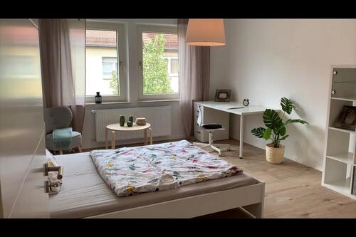 Foto - Voll Möblierte 1 Zimmer WHG mit WLAN + Kabelfernsehen Zentrumsnah