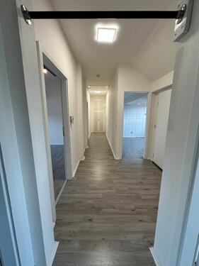 Foto - 4-Zimmer DG-Wohnung mit Spitzboden Zentral gelegen ab sofort