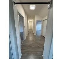 4-Zimmer DG-Wohnung mit Spitzboden Zentral gelegen ab sofort - Wuppertal Elberfeld