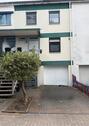 Foto - Mittelreihenhaus in zentraler Lage .