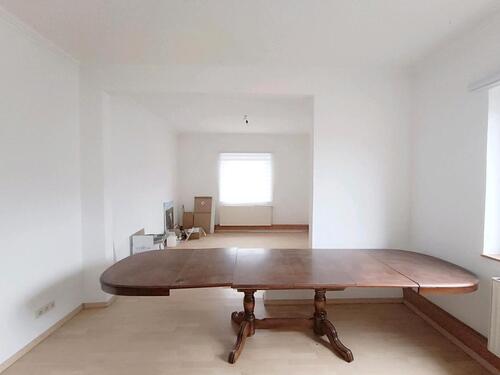 Foto - Erdgeschosswohnung 3 Zimmer - 949,00&nbsp;EUR Kaltmiete, ca.&nbsp; 110,00&nbsp;m&sup2;