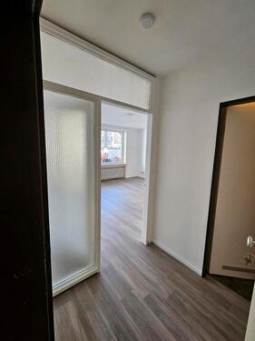 Foto - Frisch renovierte 1-Zimmer-Wohnung mit Balkon