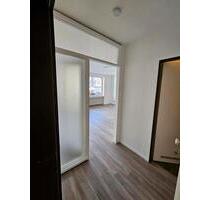 Frisch renovierte 1-Zimmer-Wohnung mit Balkon - Krefeld Frisch renovierte 1-Zimmer-Wohnung mit Balkon - Krefeld