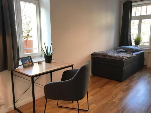 Foto - möbliertes WG-Zimmer in 2er WG - 450,00 EUR Kaltmiete,