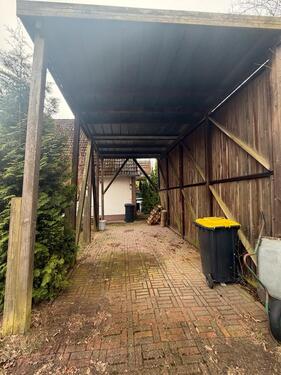 Foto - Überdachter Stellplatz für Wohnmobile, Wohnwagen oder Anhänger