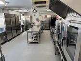 Foto - Produktionsküche Gewerbeküche Küche Catering Ghost Kitchen