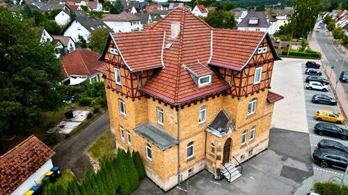 Foto - Frisch renovierte Altbau-Wohnung zu Vermieten - 4ZKB !